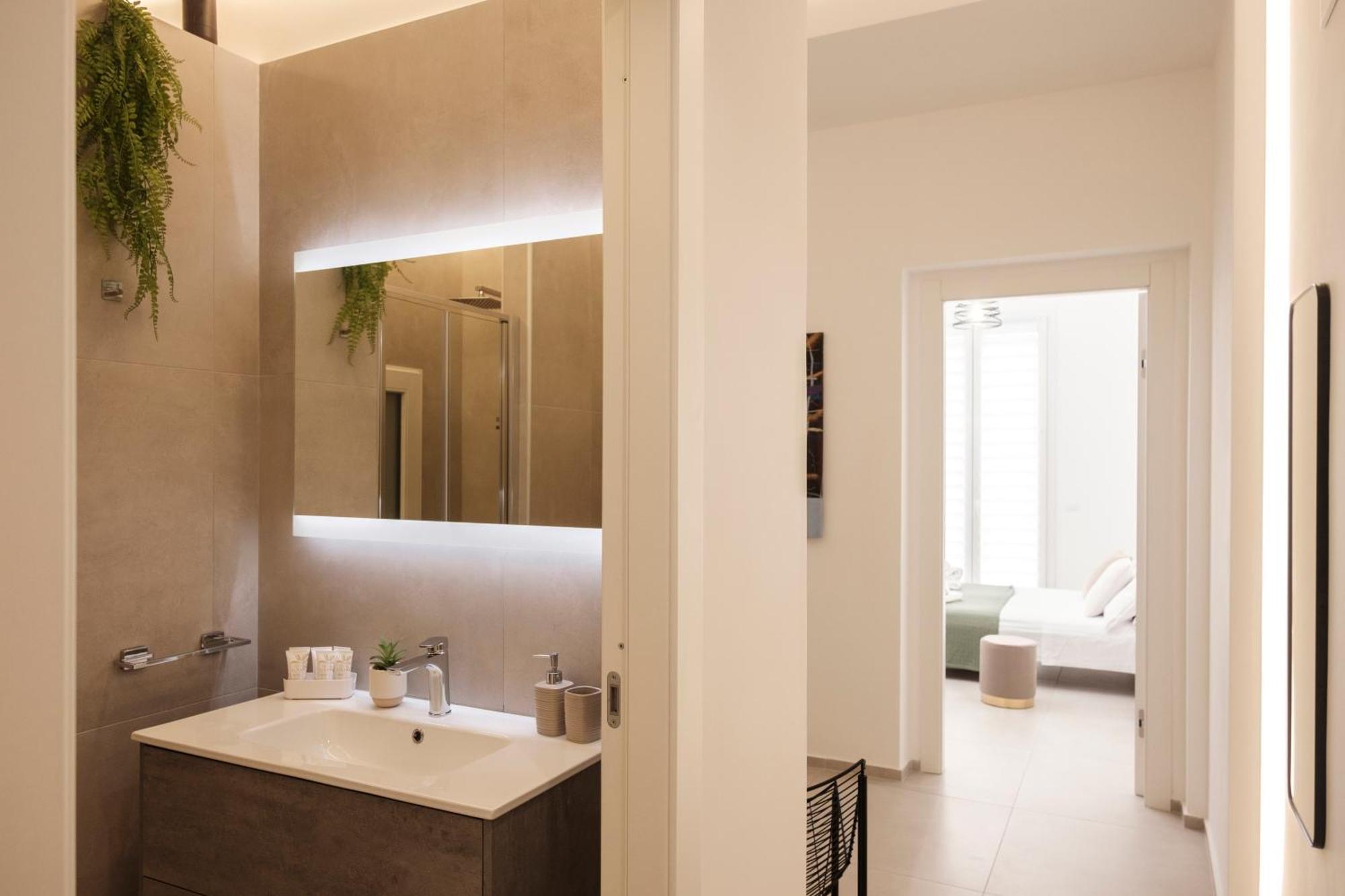 Pepoli Deluxe - Exclusive Apartment - Free Parking Trapani Zewnętrze zdjęcie