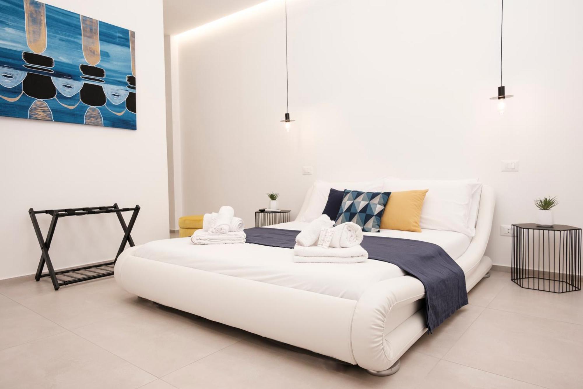 Pepoli Deluxe - Exclusive Apartment - Free Parking Trapani Zewnętrze zdjęcie